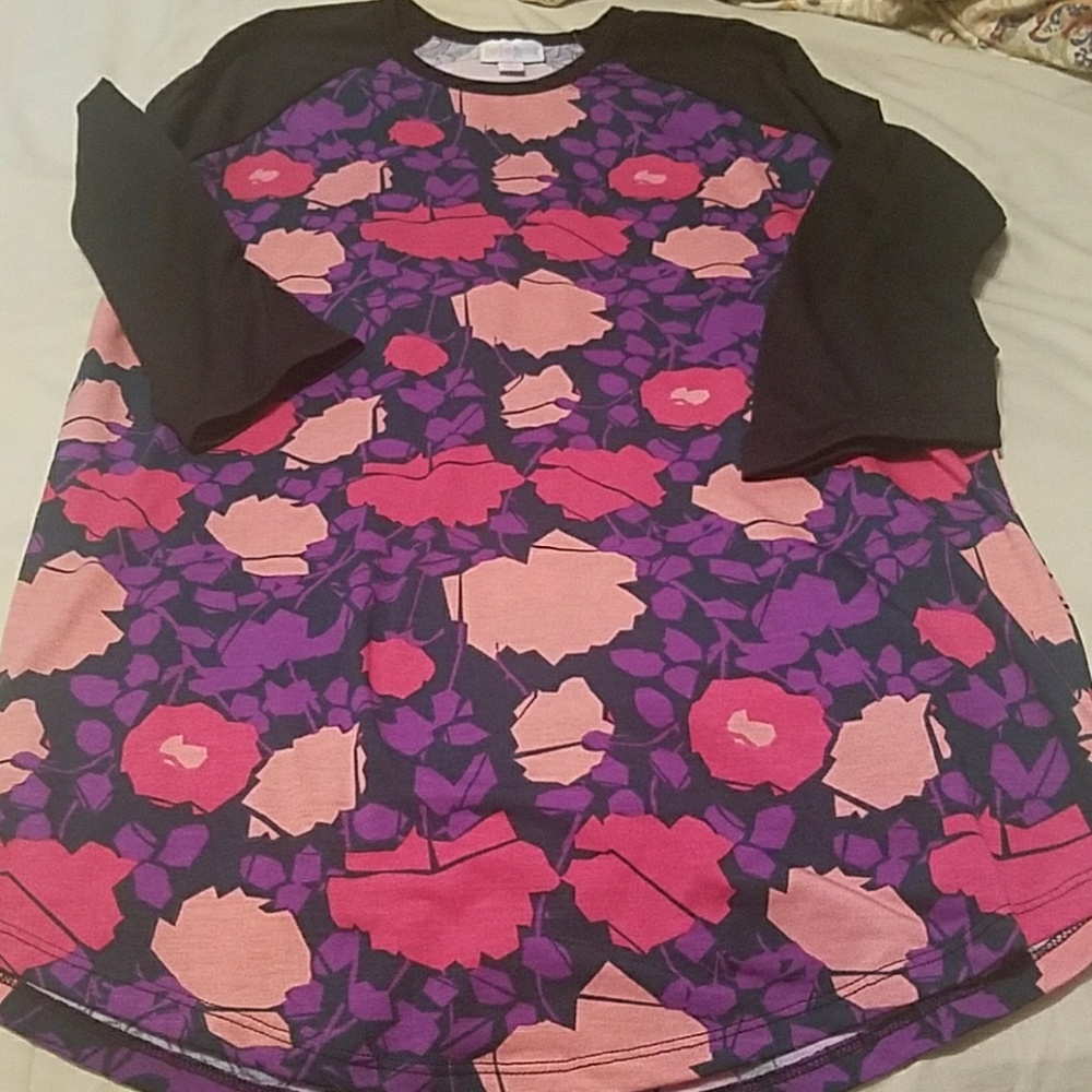 Lularoe randy t